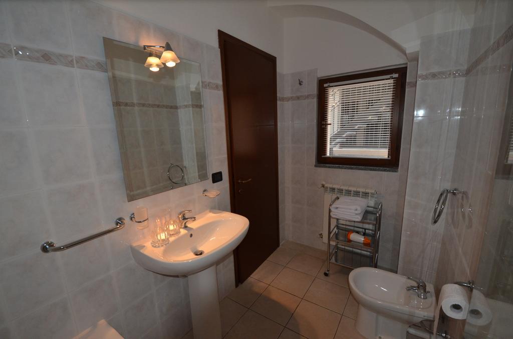 Lake Como View Apartement Allegro Acquaseria Quarto foto