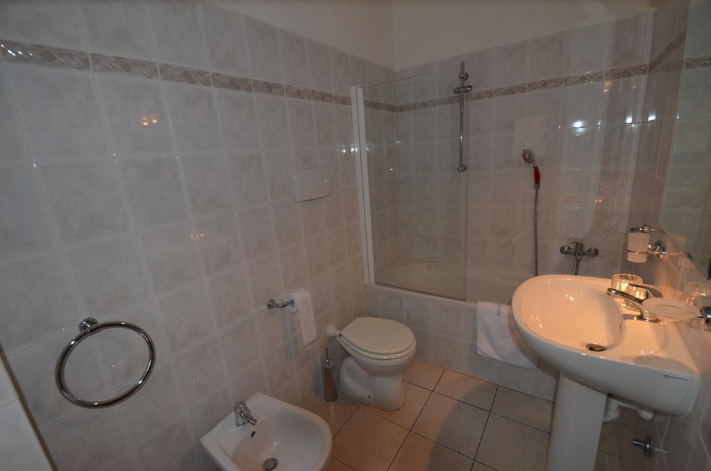 Lake Como View Apartement Allegro Acquaseria Quarto foto